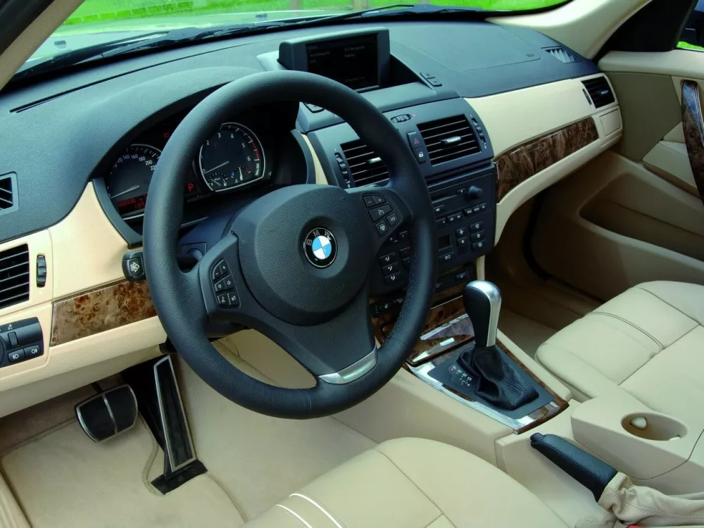 Автомобиль BMW X3 I (E83) Рестайлинг Внедорожник (5 дверей)