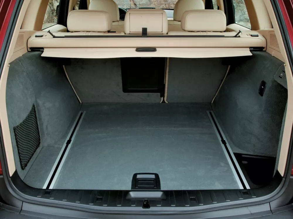 Автомобиль BMW X3 I (E83) Внедорожник (5 дверей)