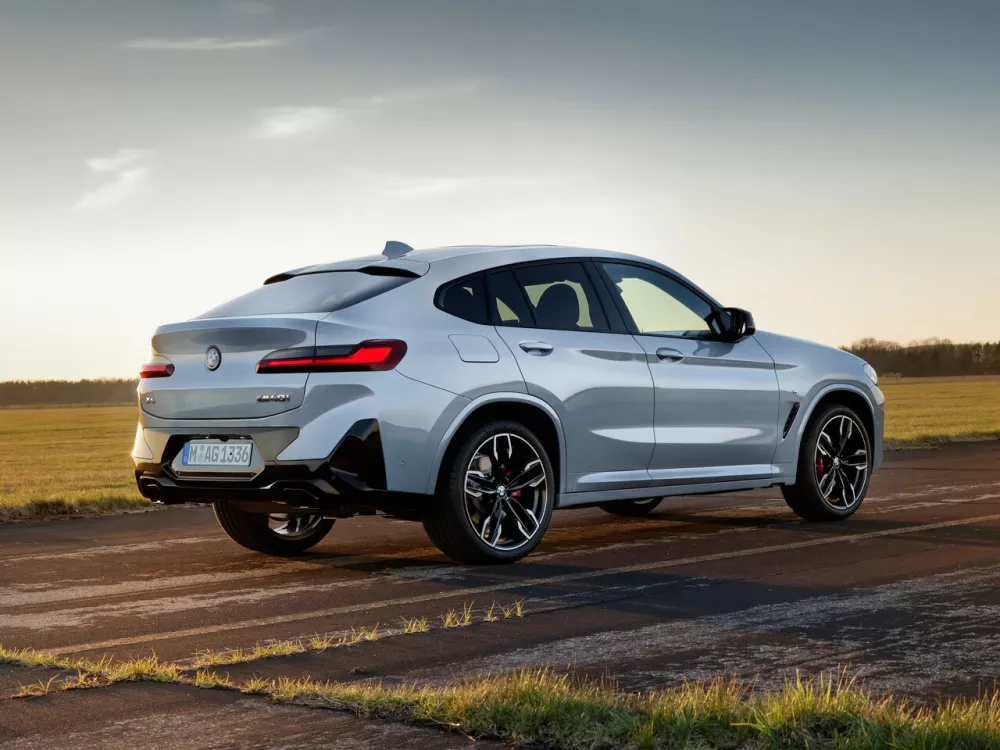 Автомобиль BMW X4 II (G02) Рестайлинг Внедорожник (5 дверей)