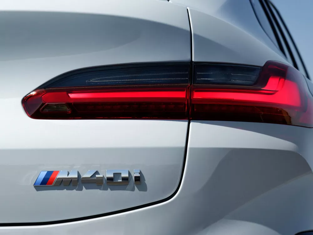 Автомобиль BMW X4 II (G02) Рестайлинг Внедорожник (5 дверей)