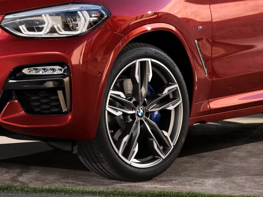 Автомобиль BMW X4 II (G02) Внедорожник (5 дверей)