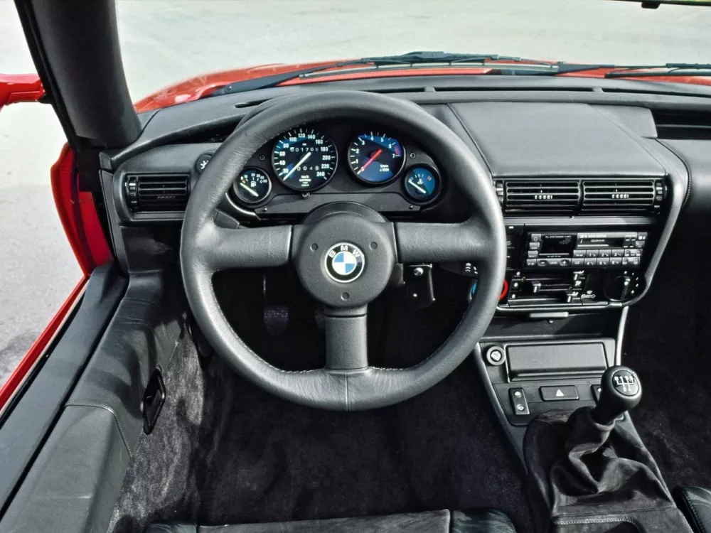 Автомобиль BMW Z1 Родстер