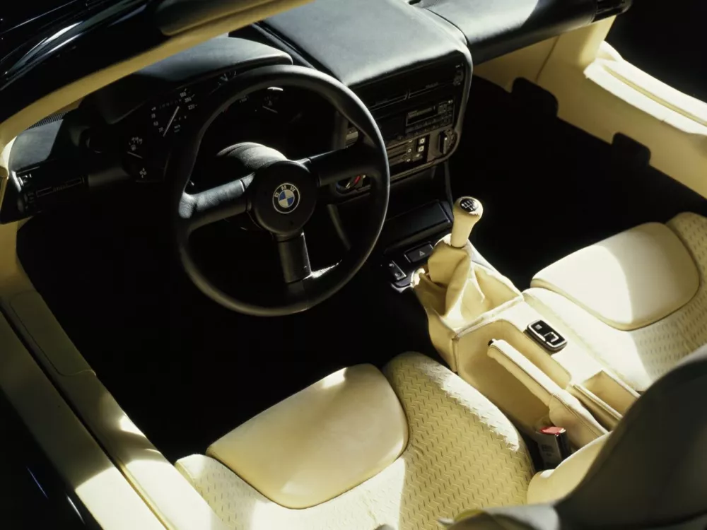 Автомобиль BMW Z1 Родстер