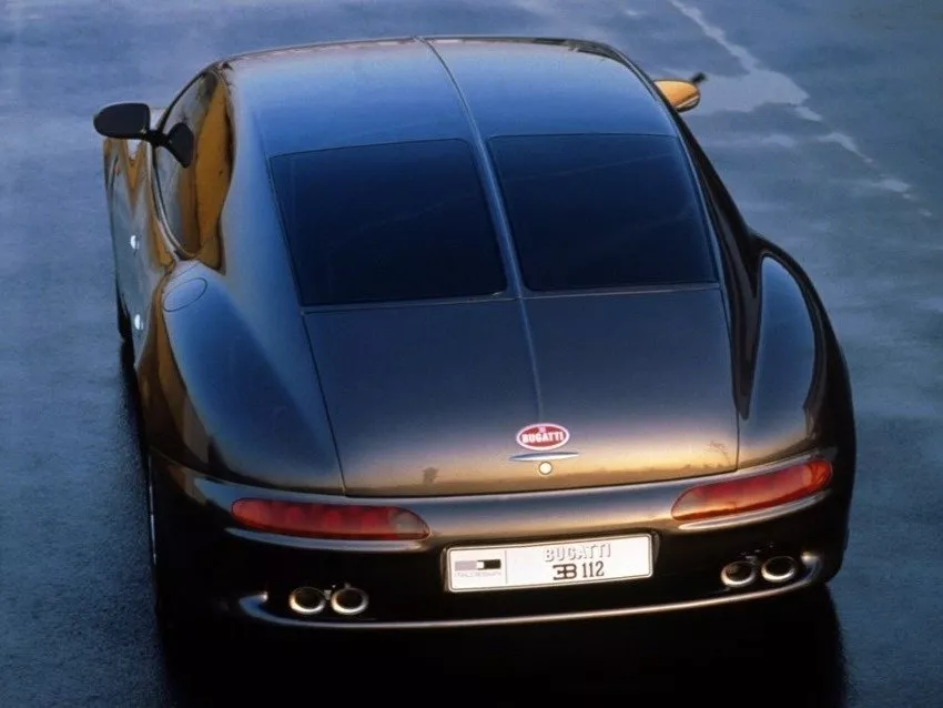 Автомобиль Bugatti EB 112 Фастбек