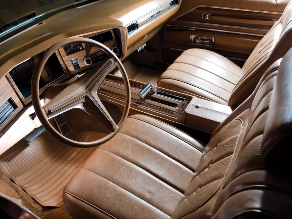 Автомобиль Buick Riviera III Купе