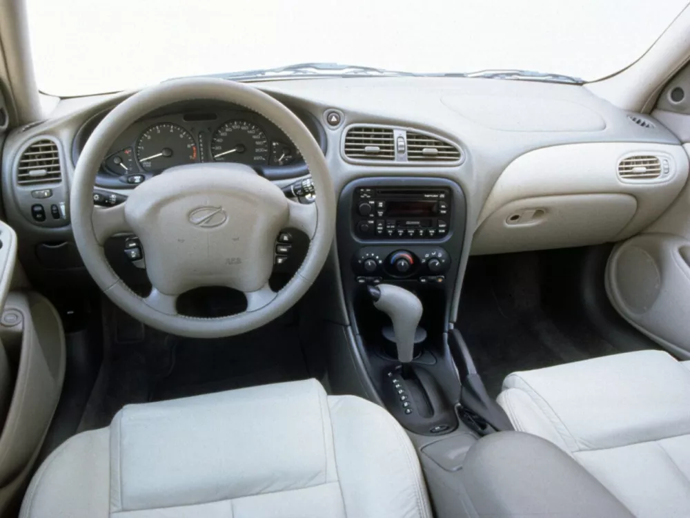 Автомобиль Chevrolet Alero Седан