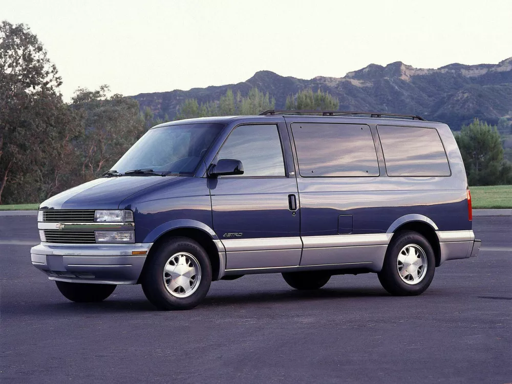 Автомобиль Chevrolet Astro II Минивэн