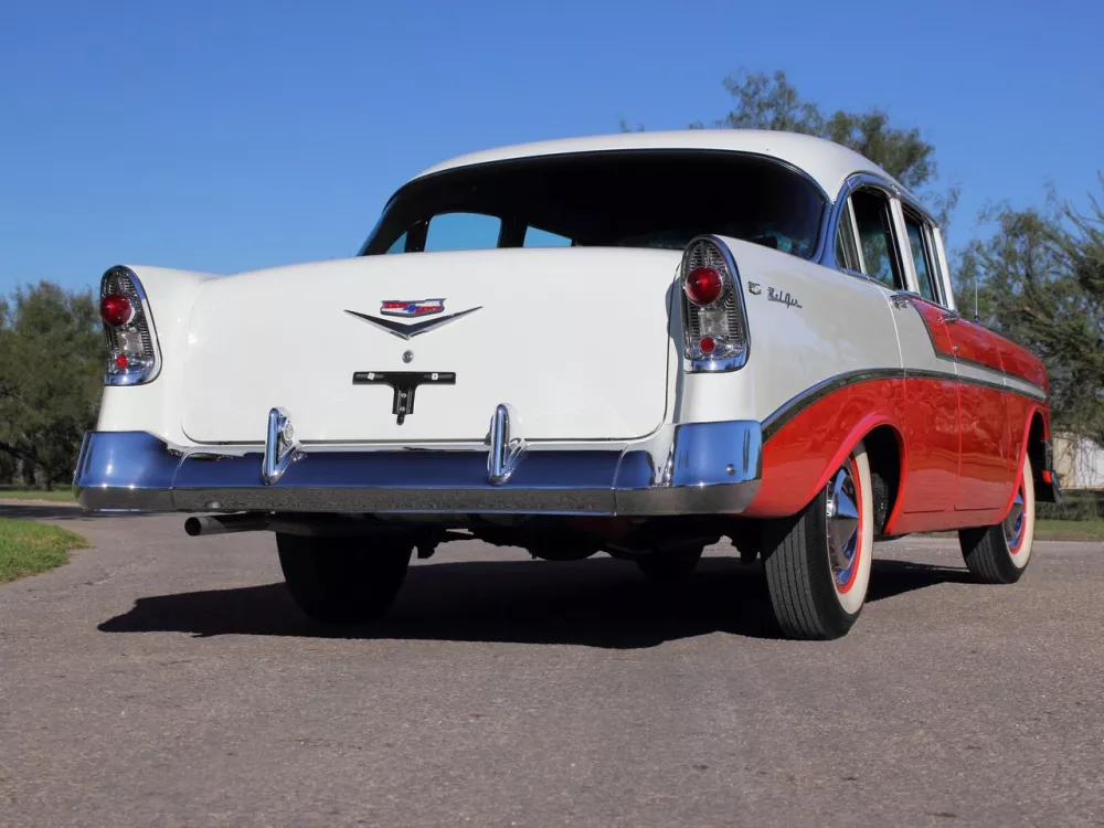 Автомобиль Chevrolet Bel Air II Седан