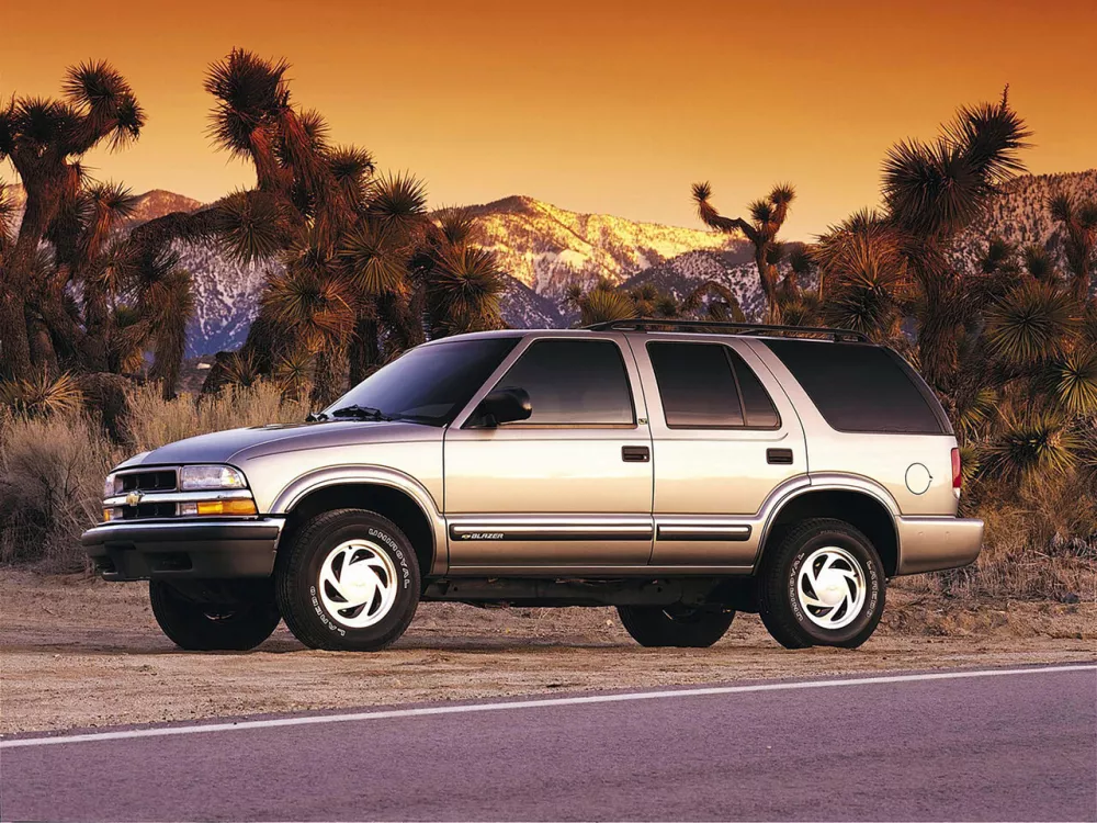 Автомобиль Chevrolet Blazer II Рестайлинг Внедорожник (5 дверей)