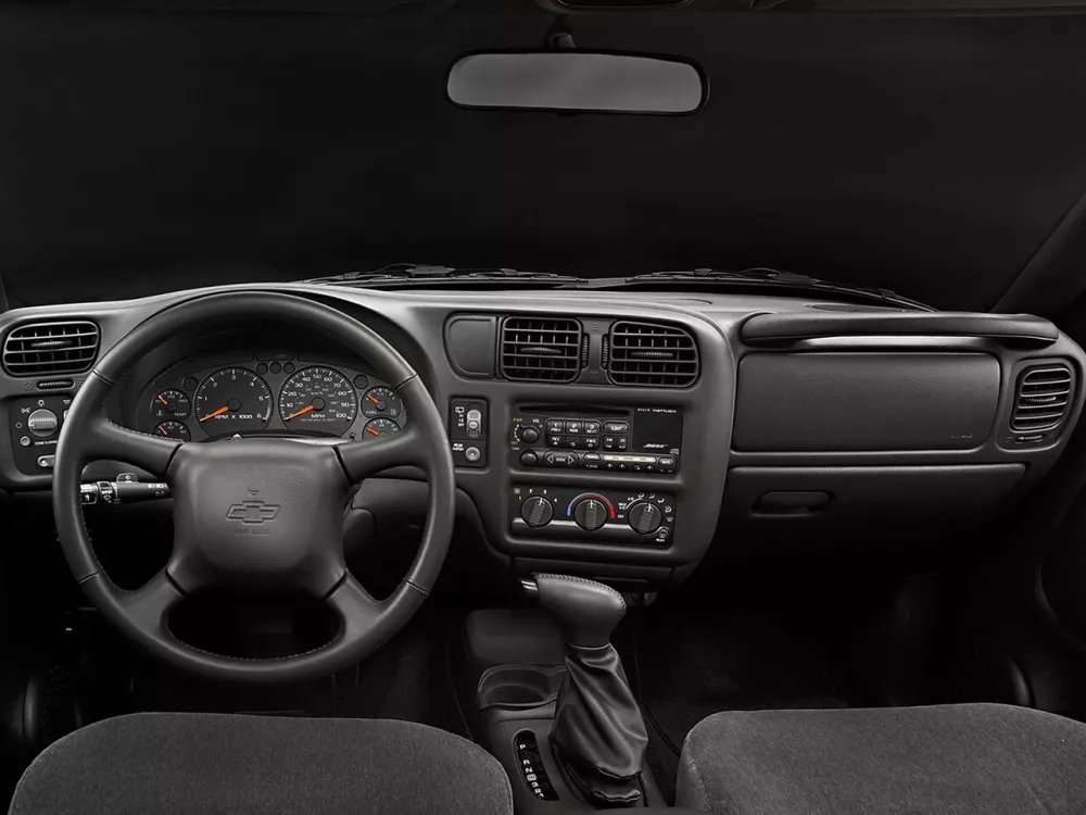 Автомобиль Chevrolet Blazer II Рестайлинг Внедорожник (3 двери)