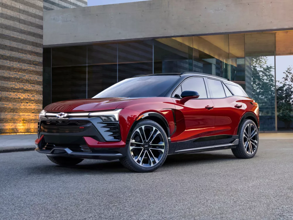 Автомобиль Chevrolet Blazer EV Внедорожник (5 дверей)