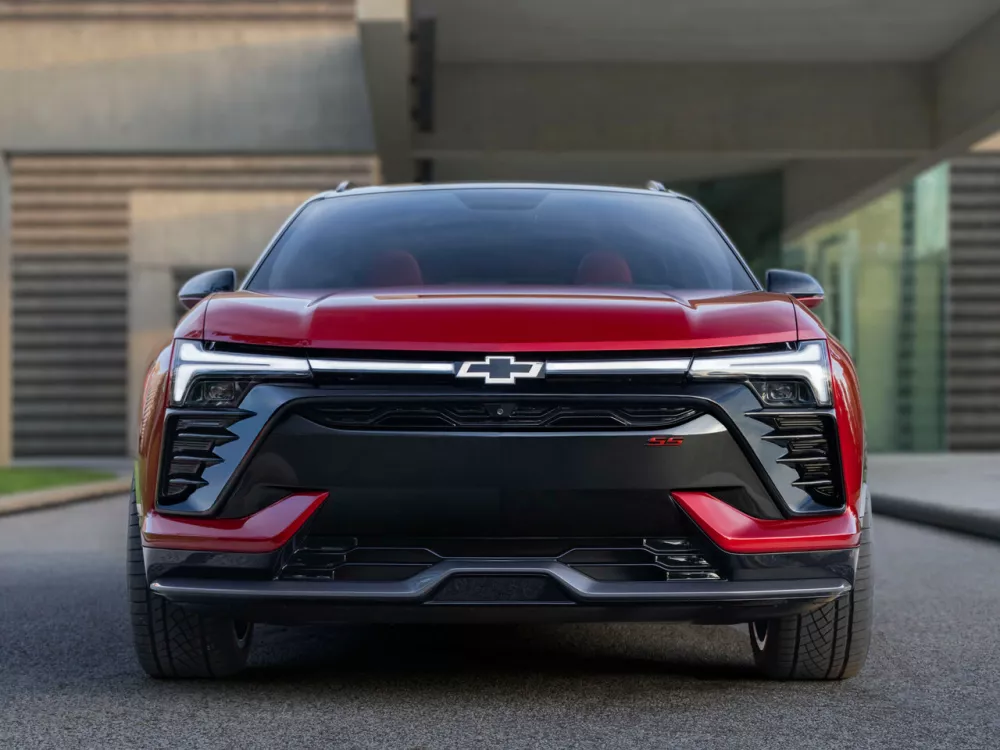 Автомобиль Chevrolet Blazer EV Внедорожник (5 дверей)