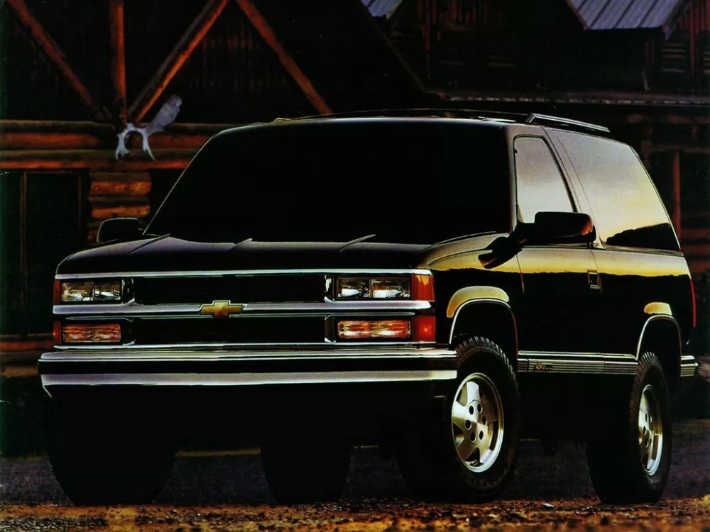 Автомобиль Chevrolet Blazer K5 III Внедорожник (3 двери)