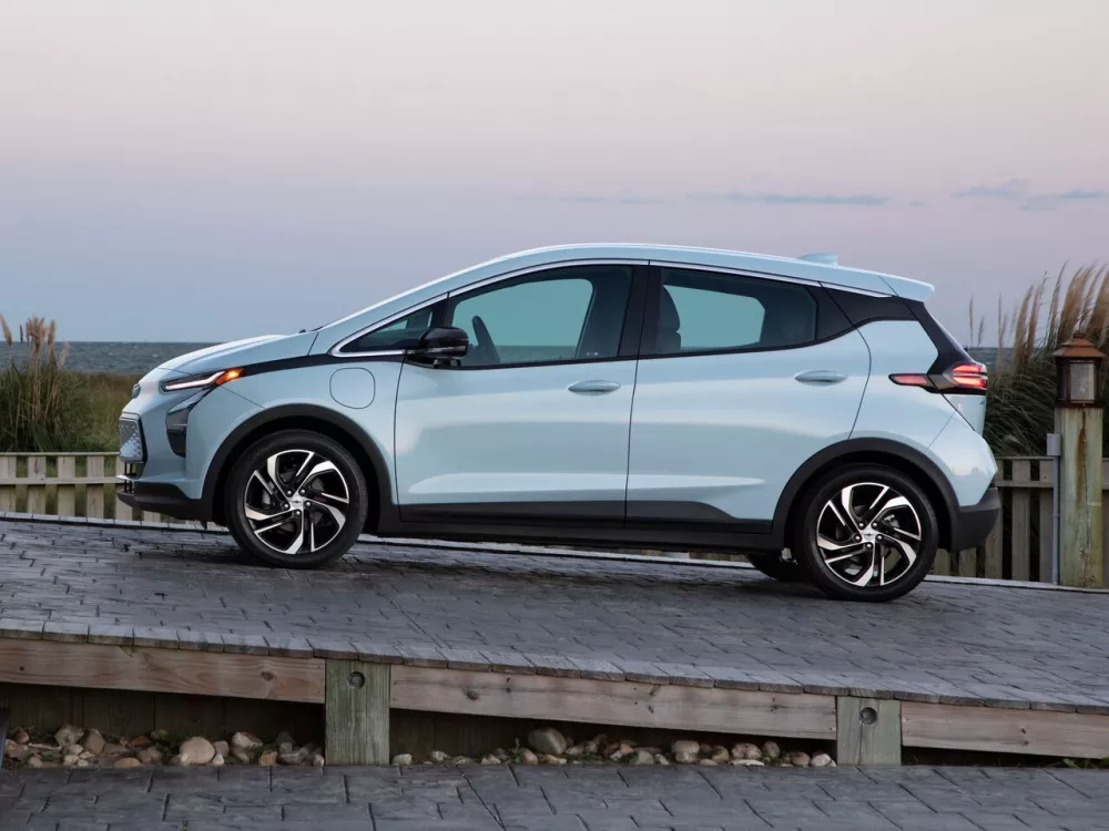 Автомобиль Chevrolet Bolt I Рестайлинг Хэтчбек (5 дверей)
