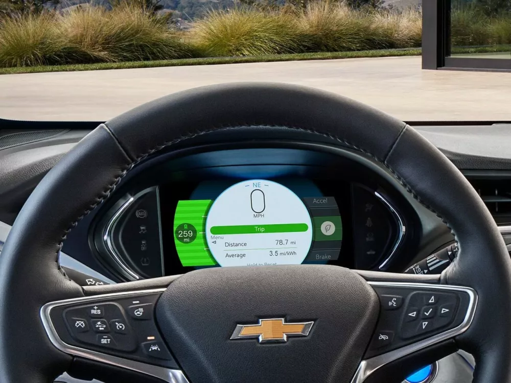 Автомобиль Chevrolet Bolt I Хэтчбек (5 дверей)