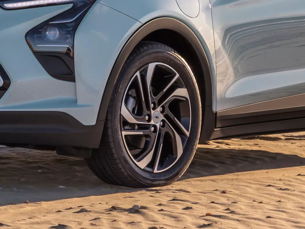 Автомобиль Chevrolet Bolt I Рестайлинг Хэтчбек (5 дверей)