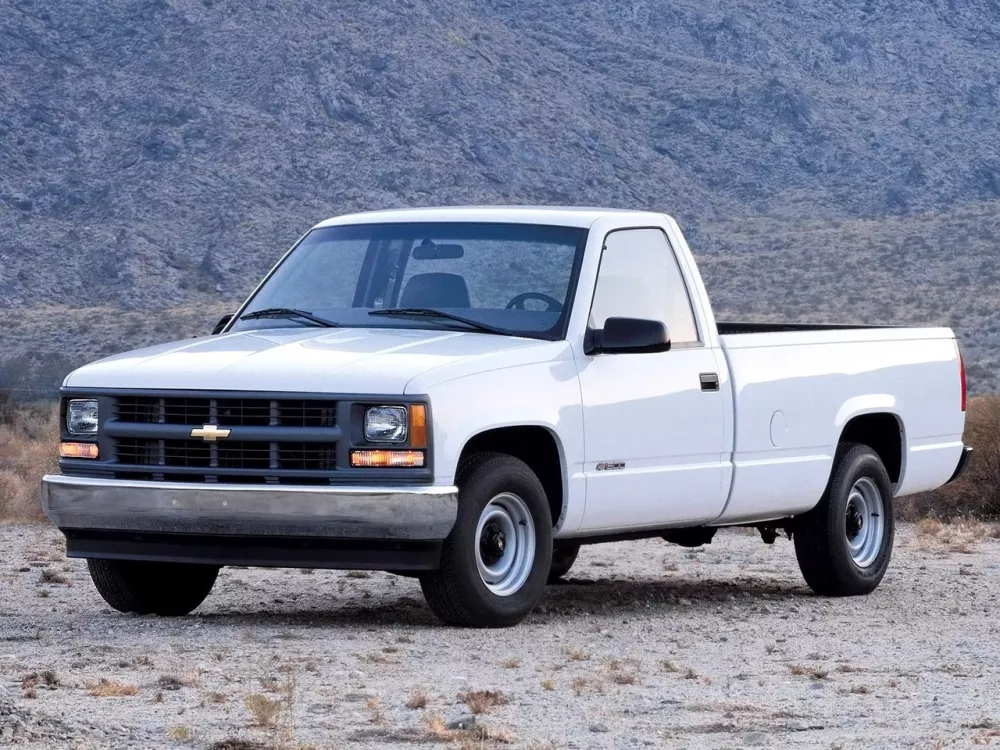 Автомобиль Chevrolet C/K IV (GMT400) Пикап Одинарная кабина
