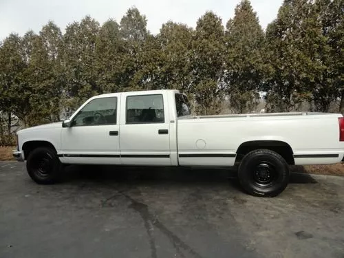 Автомобиль Chevrolet C/K IV (GMT400) Пикап Двойная кабина