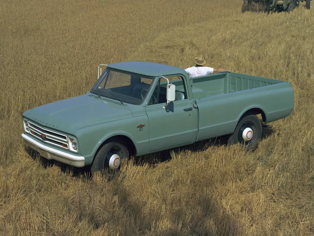Автомобиль Chevrolet C/K II Пикап Одинарная кабина