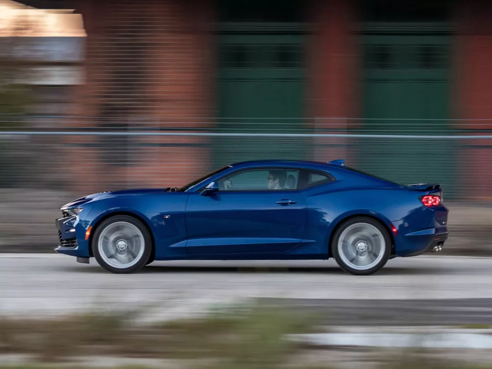 Автомобиль Chevrolet Camaro VI Рестайлинг Купе