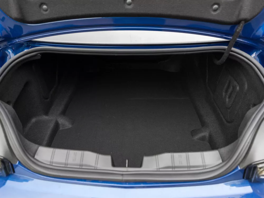 Автомобиль Chevrolet Camaro VI Рестайлинг Купе