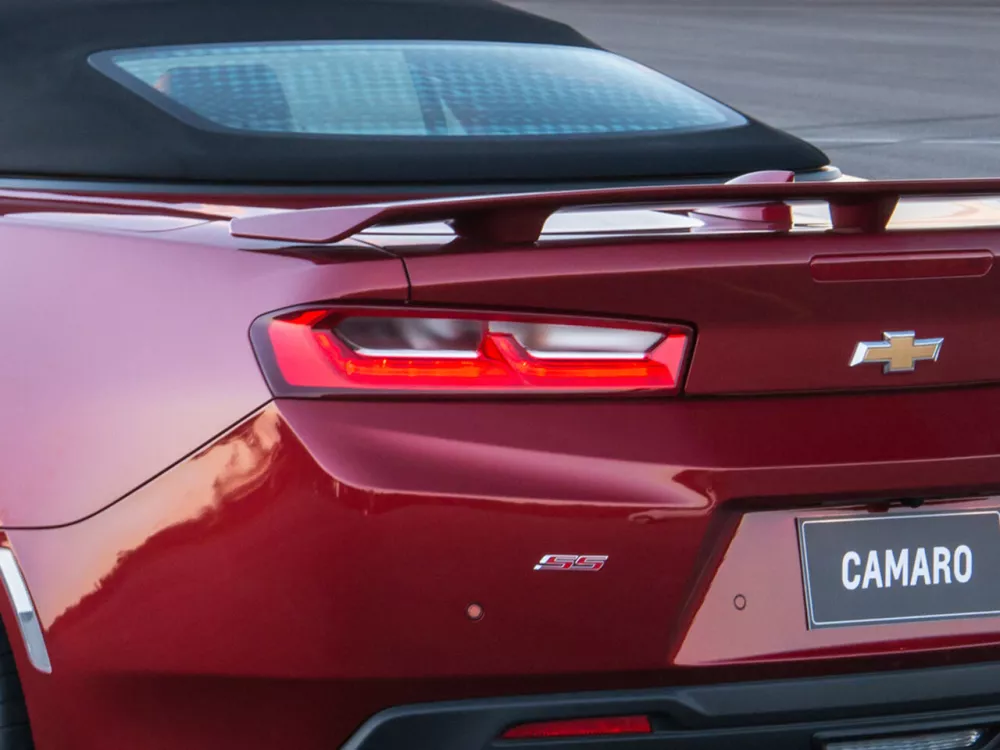 Автомобиль Chevrolet Camaro VI Кабриолет