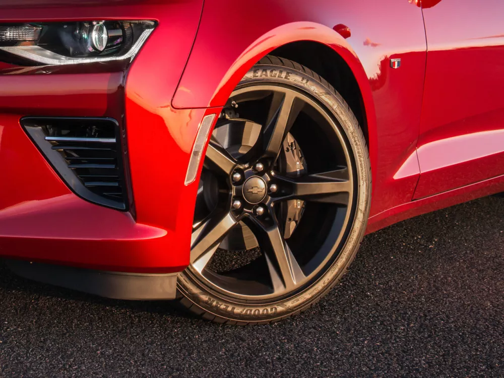 Автомобиль Chevrolet Camaro VI Кабриолет