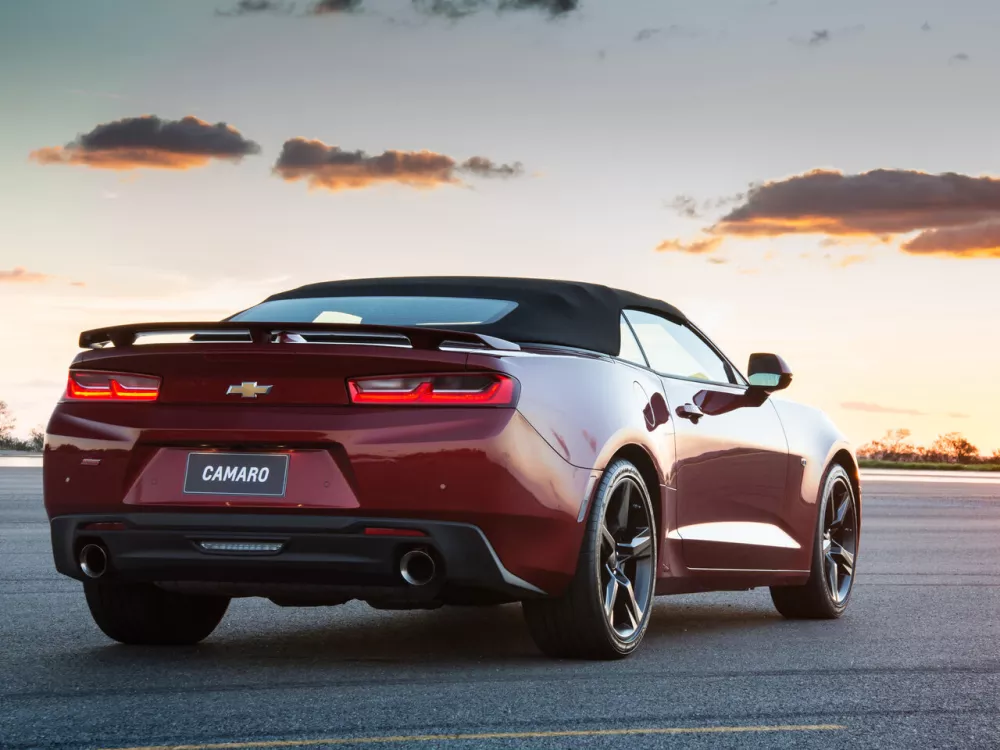 Автомобиль Chevrolet Camaro VI Кабриолет