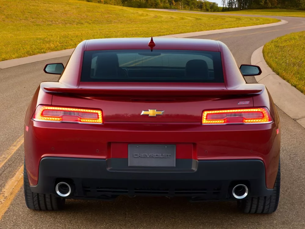 Автомобиль Chevrolet Camaro V Рестайлинг Купе