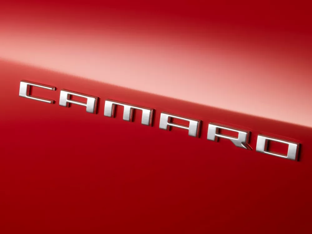 Автомобиль Chevrolet Camaro V Купе