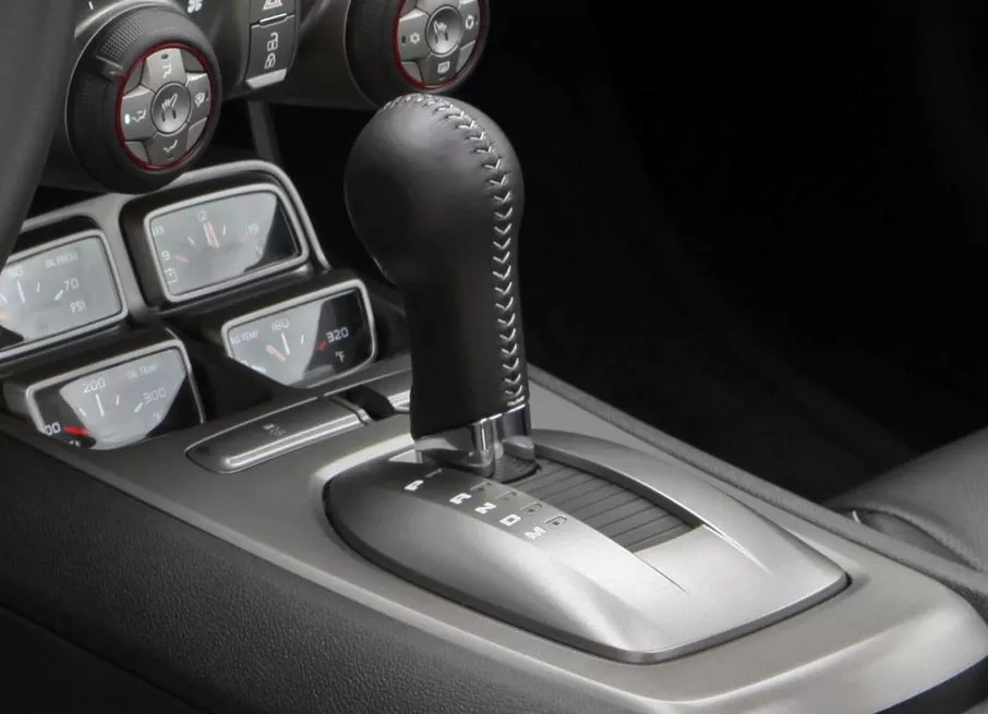 Автомобиль Chevrolet Camaro V Купе