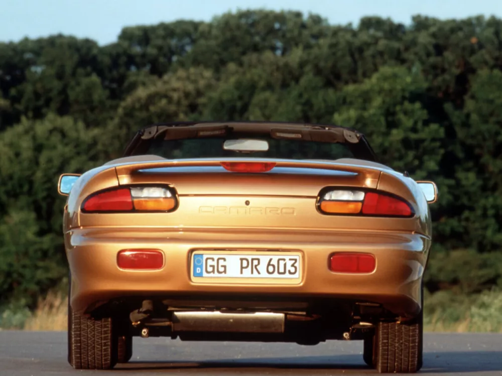 Автомобиль Chevrolet Camaro IV Рестайлинг Кабриолет