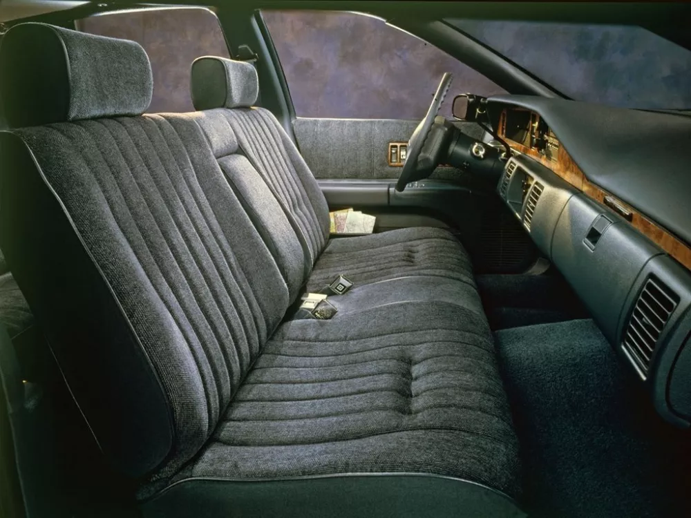 Автомобиль Chevrolet Caprice IV Седан