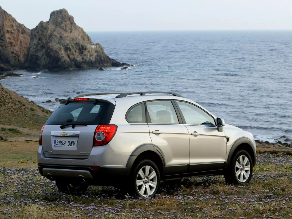 Автомобиль Chevrolet Captiva I Внедорожник (5 дверей)