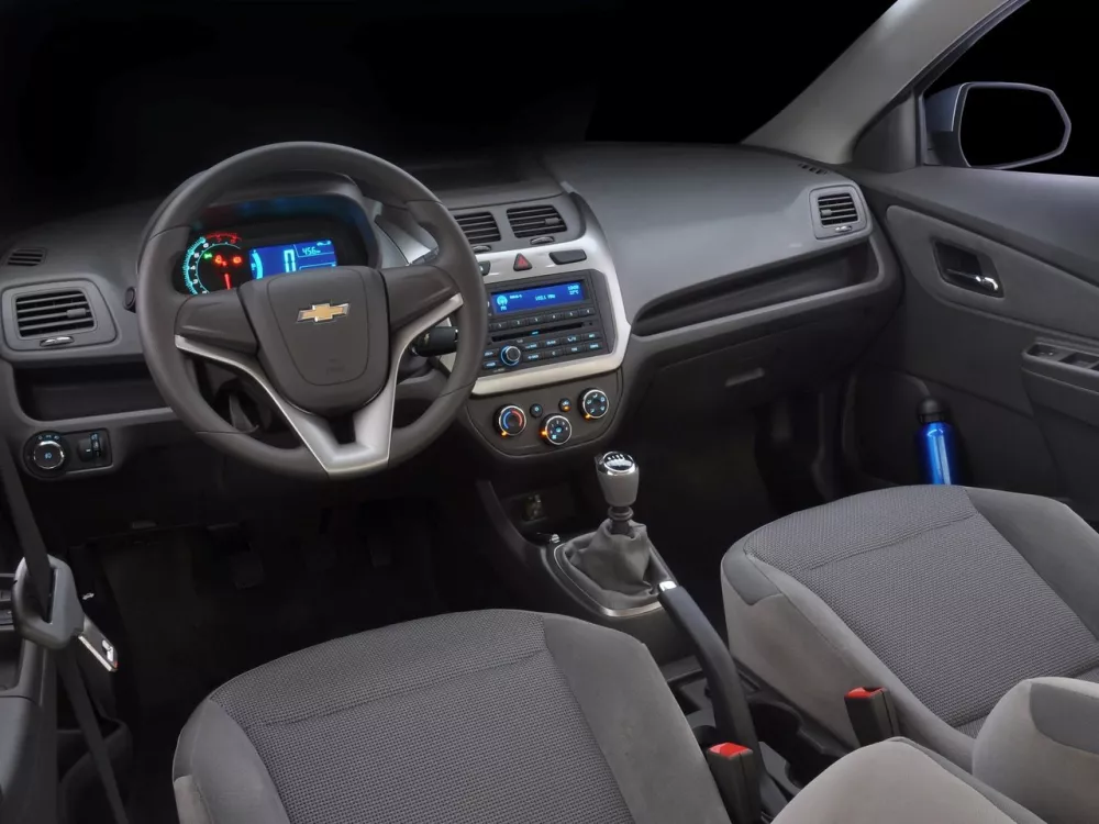 Автомобиль Chevrolet Cobalt II Седан