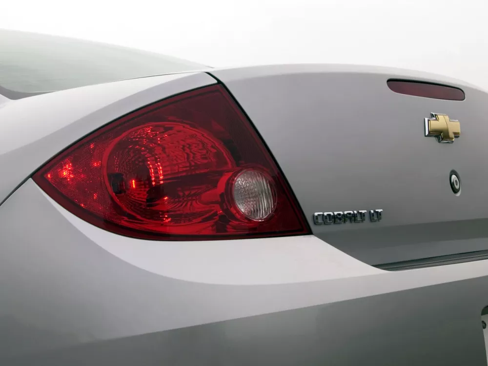 Автомобиль Chevrolet Cobalt I Седан
