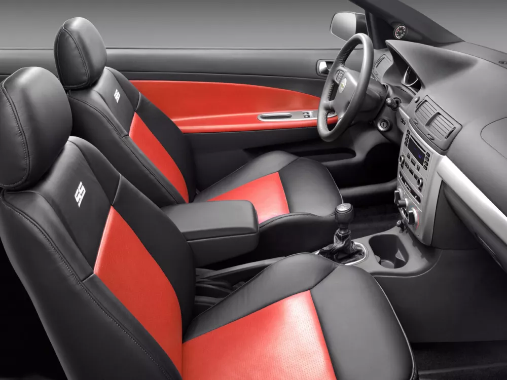 Автомобиль Chevrolet Cobalt I Купе