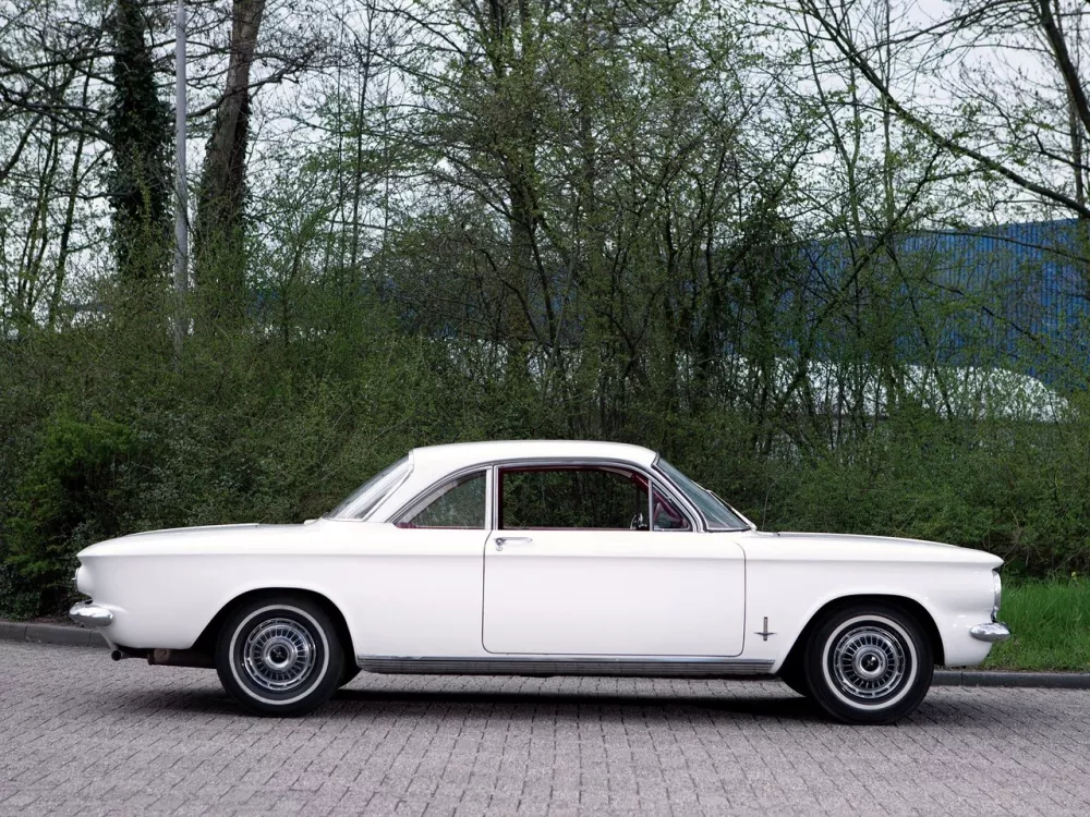 Автомобиль Chevrolet Corvair I Купе