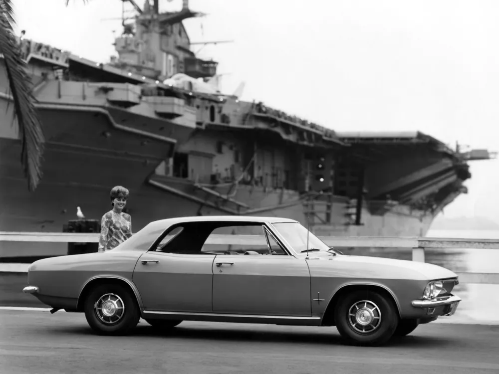 Автомобиль Chevrolet Corvair II Седан