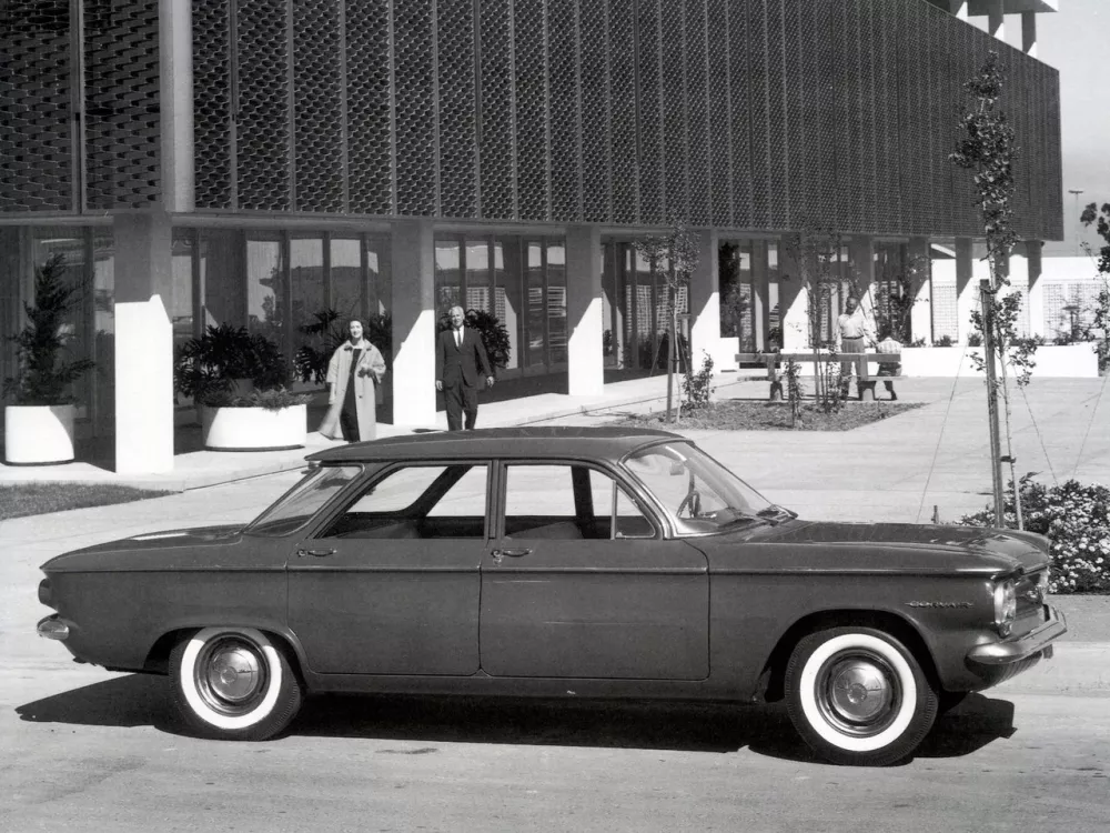 Автомобиль Chevrolet Corvair I Седан