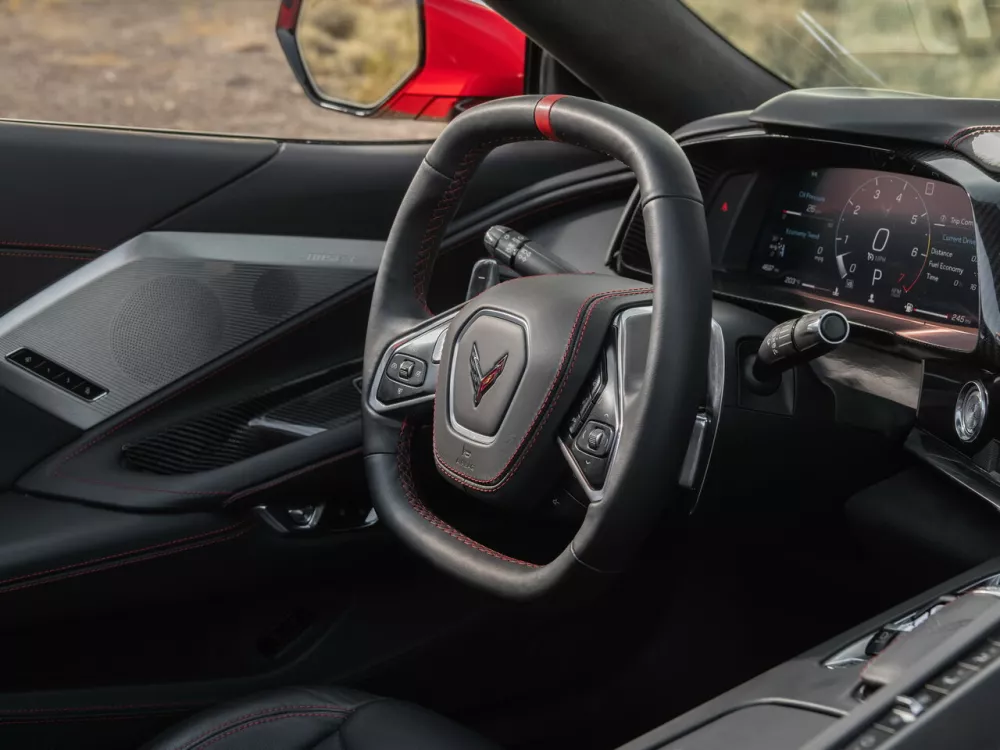 Автомобиль Chevrolet Corvette C8 Тарга