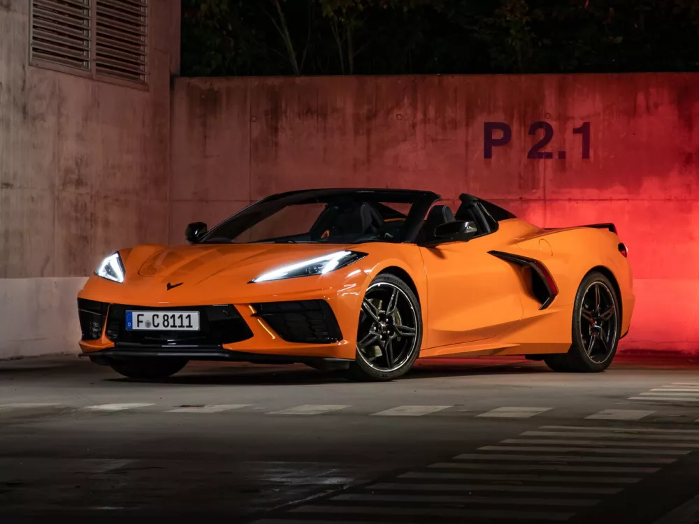 Автомобиль Chevrolet Corvette C8 Кабриолет