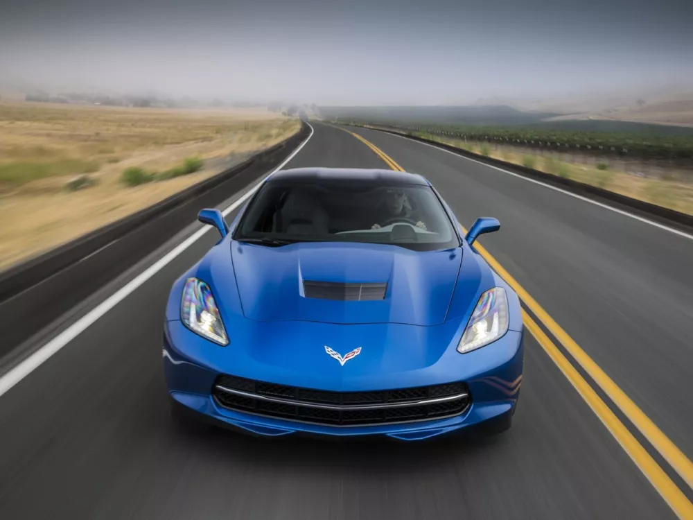 Автомобиль Chevrolet Corvette C7 Купе
