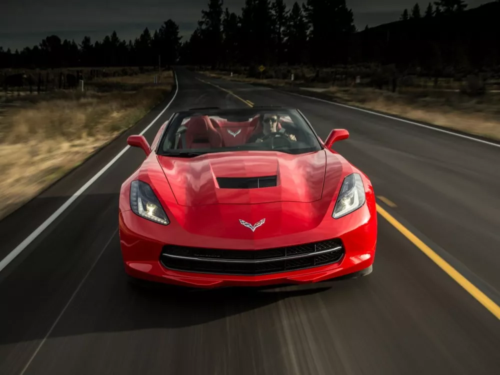 Автомобиль Chevrolet Corvette C7 Кабриолет