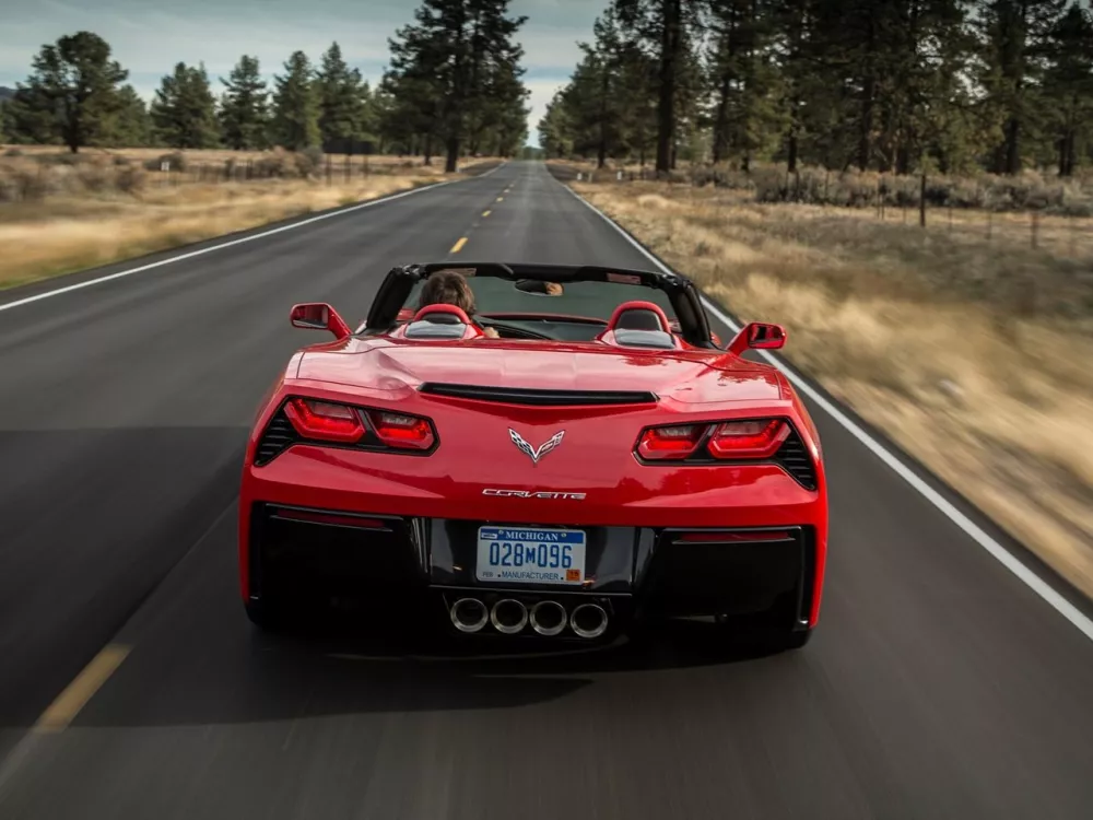 Автомобиль Chevrolet Corvette C7 Кабриолет