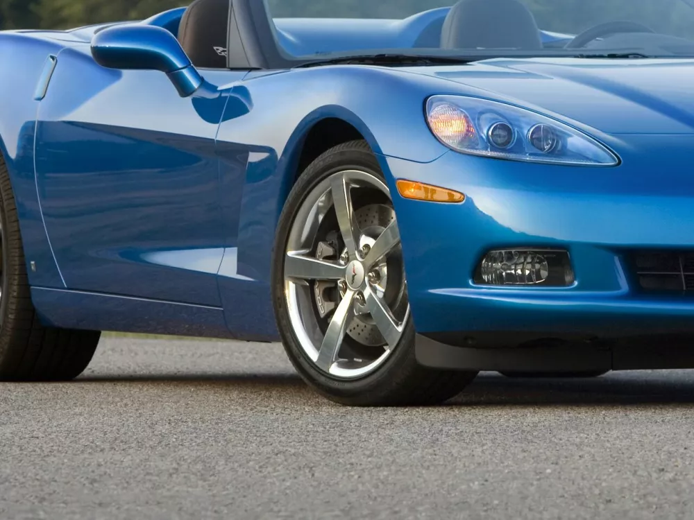 Автомобиль Chevrolet Corvette C6 Кабриолет