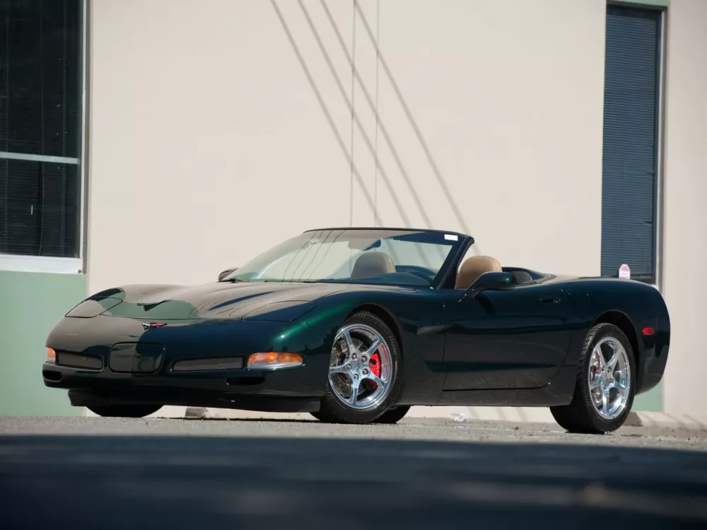 Автомобиль Chevrolet Corvette C5 Родстер