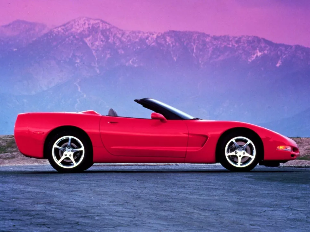 Автомобиль Chevrolet Corvette C5 Родстер