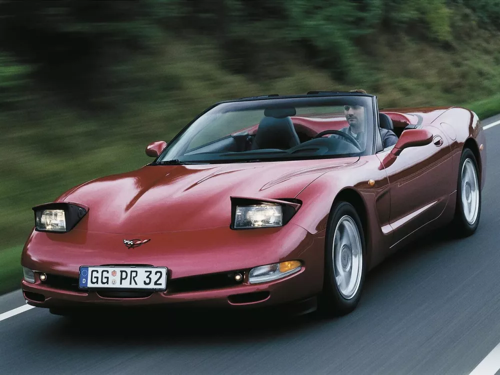 Автомобиль Chevrolet Corvette C5 Родстер FRC