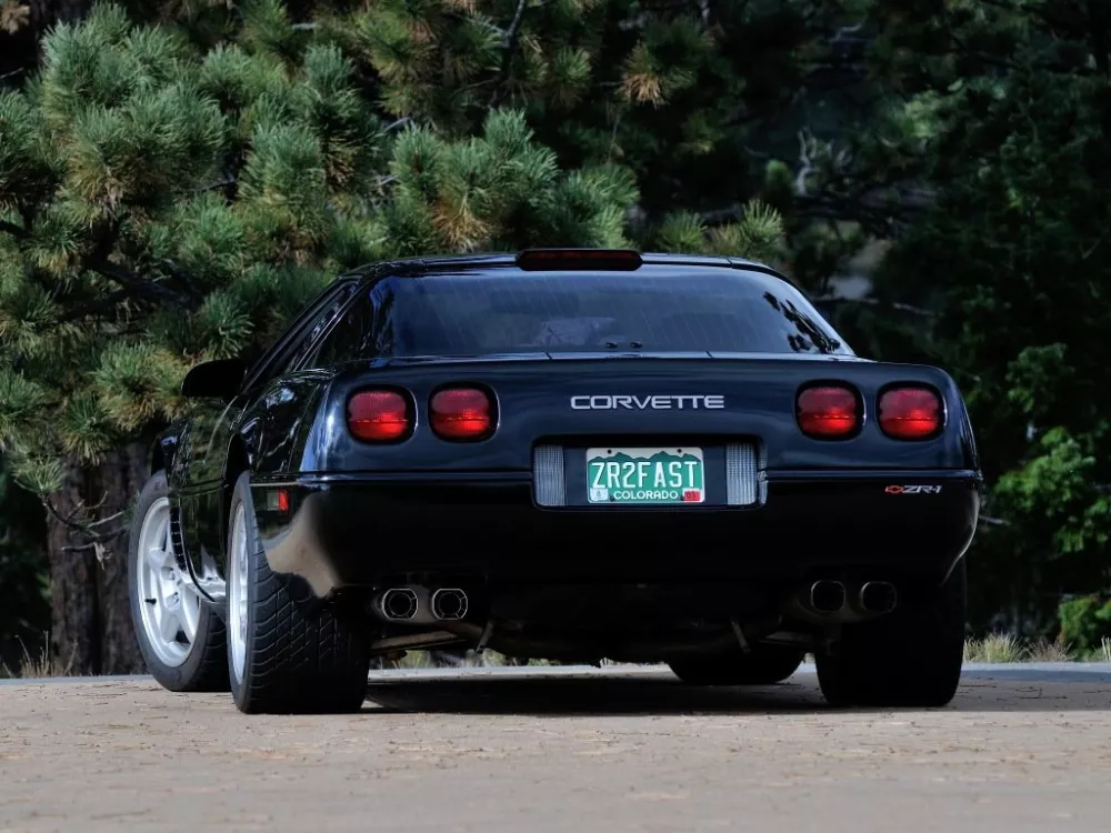 Автомобиль Chevrolet Corvette C4 Купе